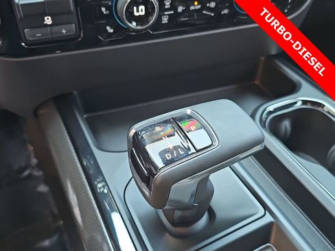 Used 2024 Chevrolet Silverado 1500 ZR2 w/ Technology Package image 28