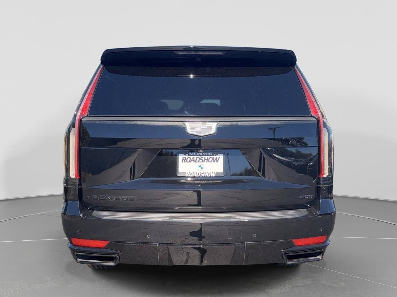 Used 2022 Cadillac Escalade Luxury RWD image 4