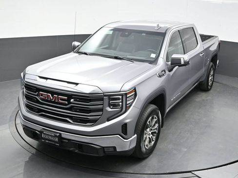 Used 2025 GMC Sierra 1500 SLT AWD/4WD image 36