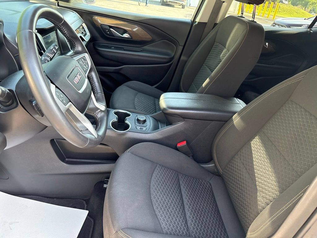 Used 2019 GMC Terrain SLE w/ Driver Convenience Package AWD/4WD image 9