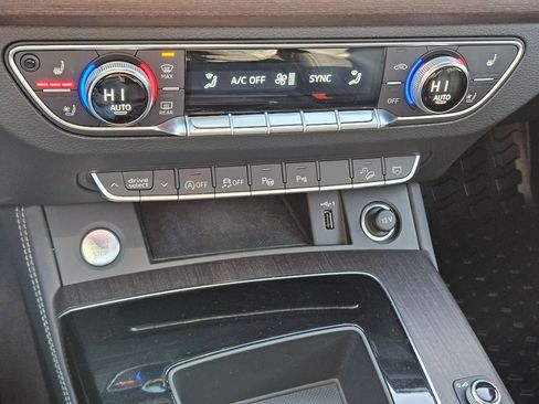 Used 2021 Audi Q5 Prestige image 26