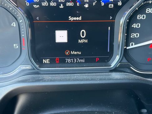 Used 2021 GMC Sierra 2500 Denali w/ Denali Ultimate Package AWD/4WD image 16