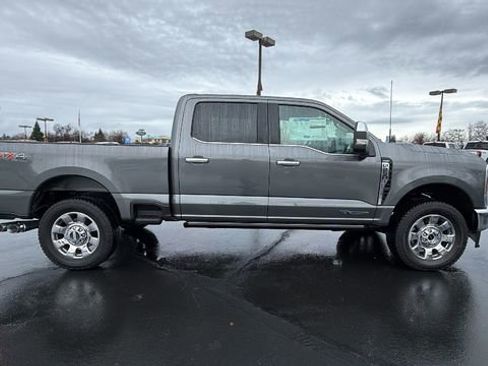 New 2026 Ford F250 Lariat w/ Lariat Ultimate Package image 3