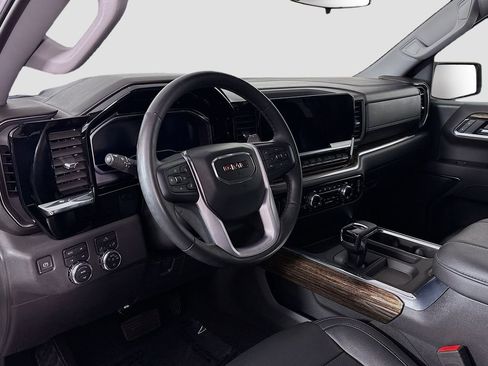 Used 2023 GMC Sierra 1500 Elevation image 11