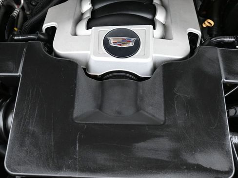 Used 2020 Cadillac Escalade Luxury w/ Escalade Sport Edition image 28