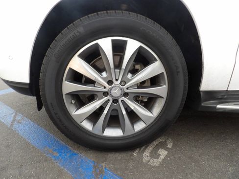 Used 2014 Mercedes-Benz GL 450 4MATIC image 17