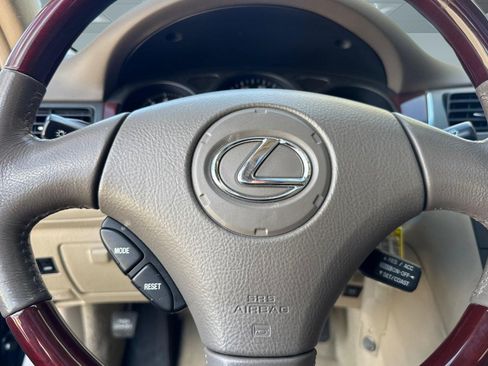 Used 2004 Lexus ES 330 FWD image 10