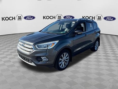 Used 2017 Ford Escape Titanium FWD image 3