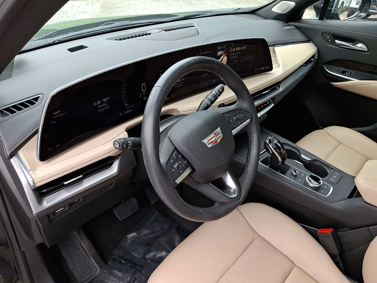 Certified 2024 Cadillac XT4 Premium Luxury AWD/4WD image 16
