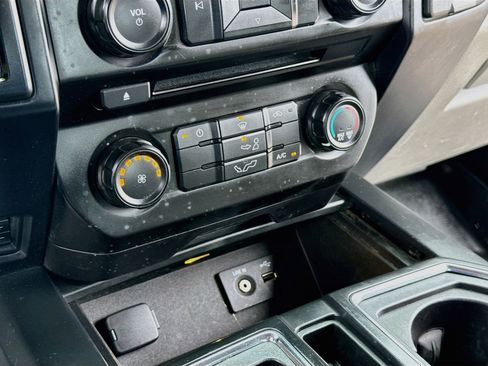 Used 2015 Ford F150 XL w/ Equipment Group 101A Mid AWD/4WD image 17