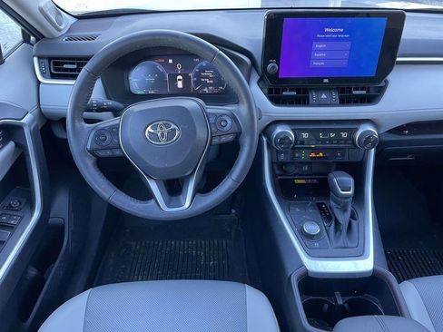 Used 2024 Toyota RAV4 Limited image 25