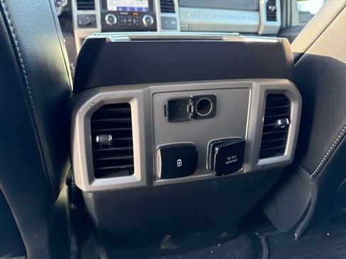 Used 2021 Ford F250 Lariat w/ Chrome Package image 16