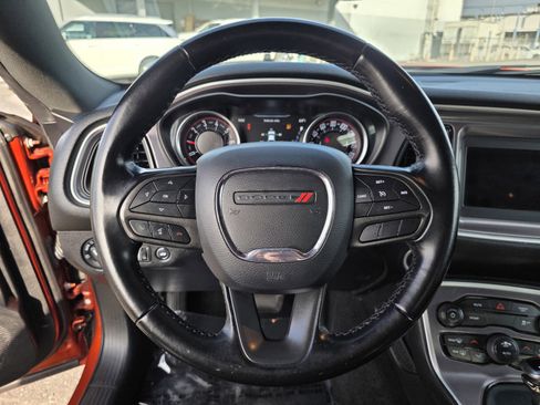 Used 2021 Dodge Challenger SXT image 28