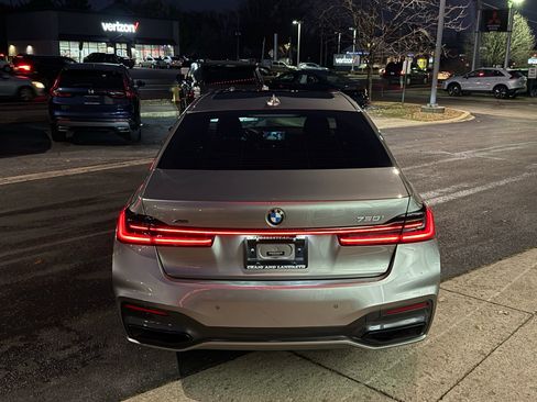 Used 2021 BMW 750i xDrive w/ Executive Package image 4
