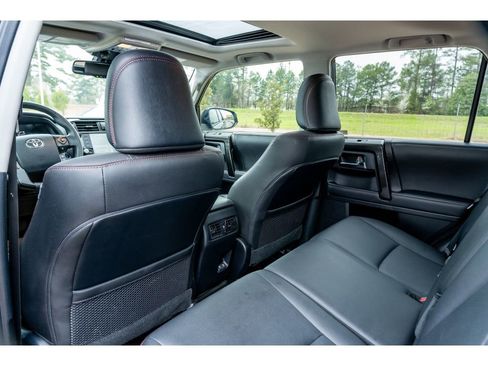 Used 2020 Toyota 4Runner Venture w/ Moonroof Package image 13
