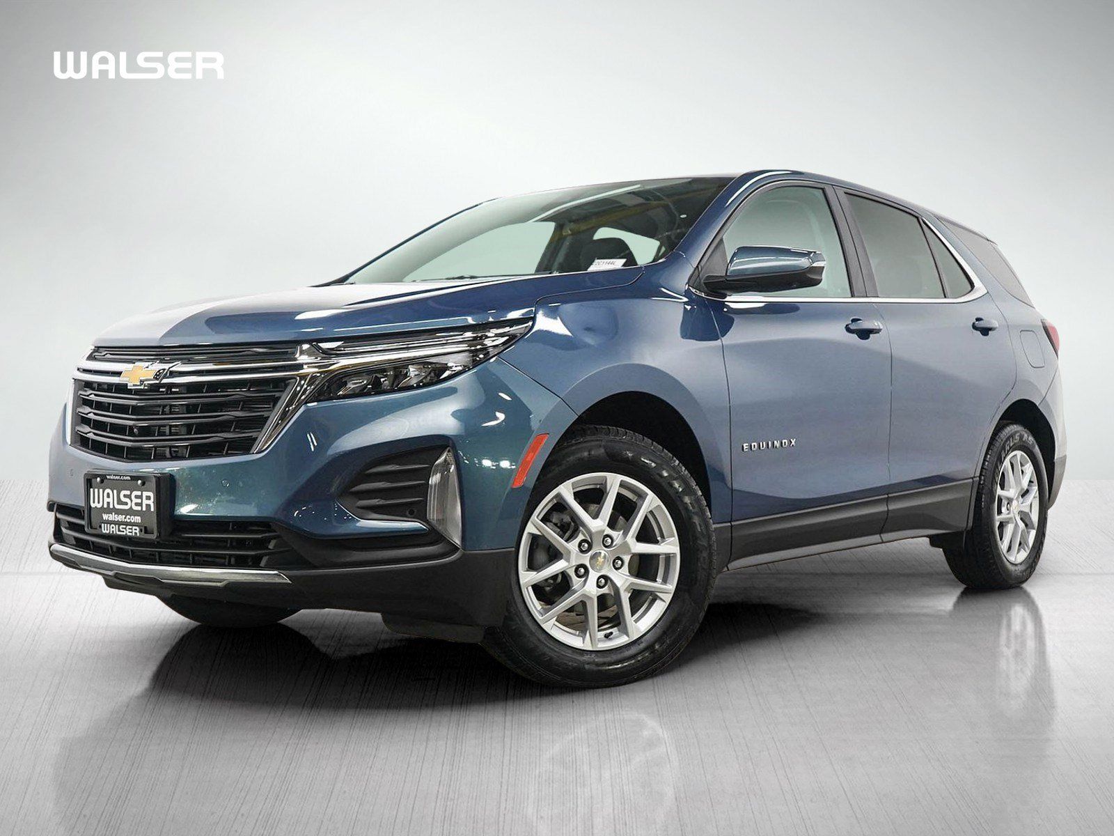 Used 2024 Chevrolet Equinox LT AWD/4WD image 1