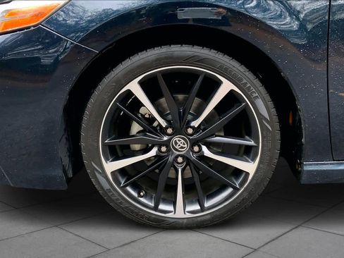 Used 2020 Toyota Camry XSE image 11