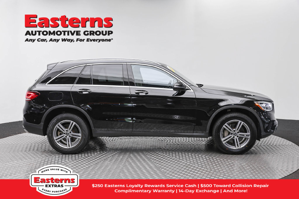 Used 2022 Mercedes-Benz GLC 300 4MATIC w/ Multimedia Package Lite image 5