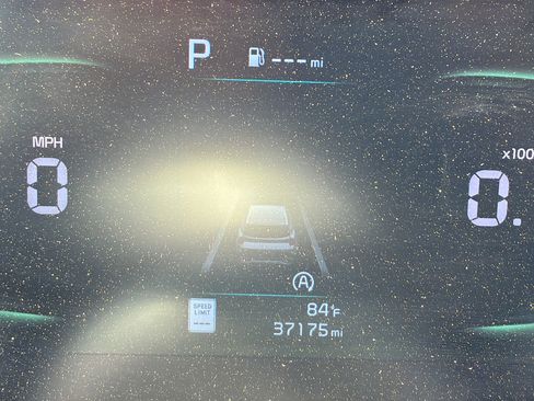 Used 2023 Kia Sportage LX FWD image 35