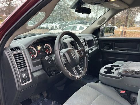 Used 2017 RAM 1500 Express image 15