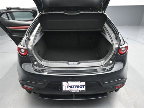 Used 2024 MAZDA MAZDA3 Hatchback w/ Appearance Package image 19