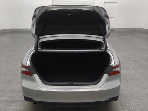 Used 2022 Toyota Camry LE image 29