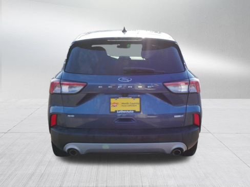 Certified 2020 Ford Escape SE image 6