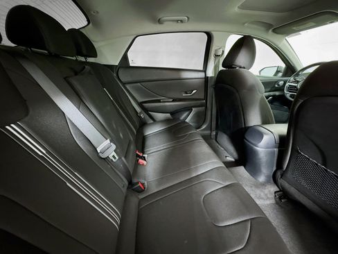Used 2021 Hyundai Elantra SEL w/ Convenience + Premium Package FWD image 26