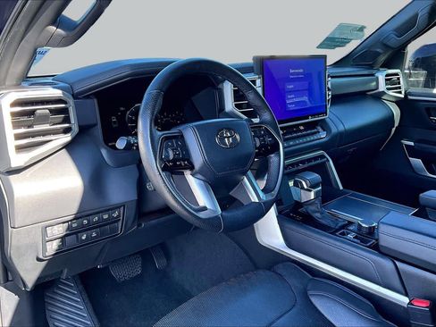 Used 2023 Toyota Tundra Platinum AWD/4WD image 16