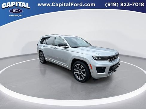 Used 2024 Jeep Grand Cherokee L Overland w/ Trailer Tow Package image 2