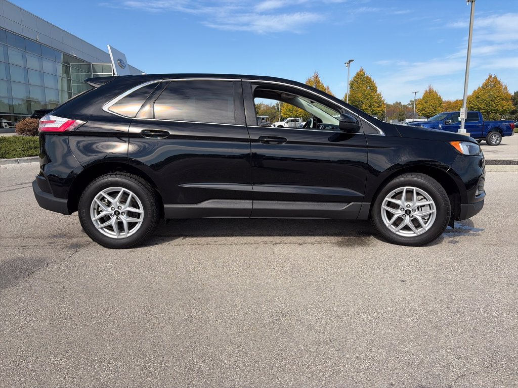 Used 2024 Ford Edge SEL w/ Convenience Package AWD/4WD image 8