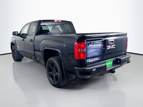 Used 2017 GMC Sierra 1500 SLE w/ SLE Value Package image 7