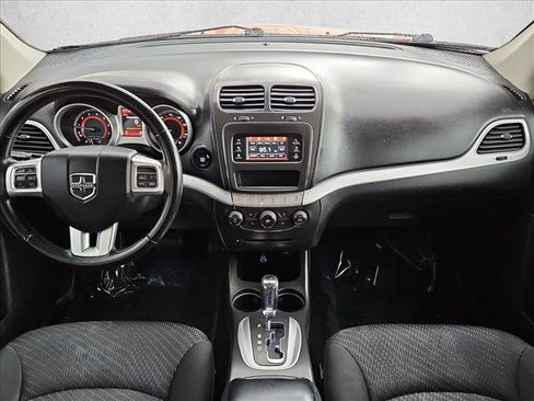 Used 2018 Dodge Journey SXT w/ Connectivity Group image 17