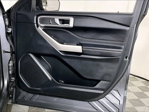 Used 2023 Ford Explorer XLT w/ Equipment Group 202A image 24