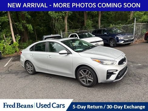 Used 2019 Kia Forte S w/ S Premium Package FWD image 4