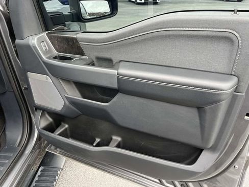 Used 2024 Ford F250 Lariat w/ Sport Appearance Package image 22