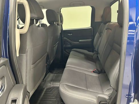 Used 2022 Nissan Frontier SV AWD/4WD image 25