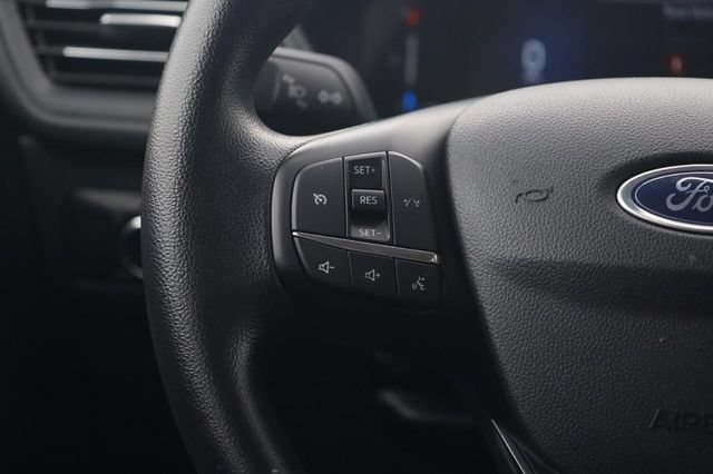 Used 2025 Ford Escape Active AWD/4WD image 10