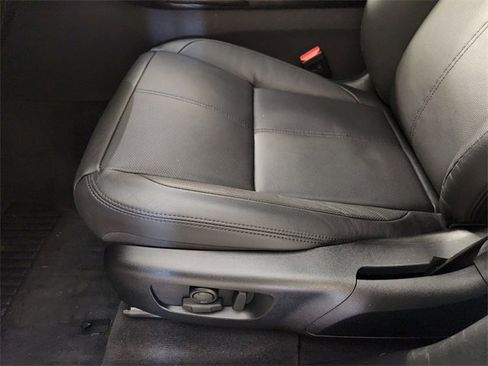 Used 2026 Land Rover Range Rover Velar Dynamic SE image 23