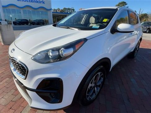 Used 2020 Kia Sportage LX image 5