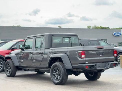 Used 2022 Jeep Gladiator Sport AWD/4WD image 37