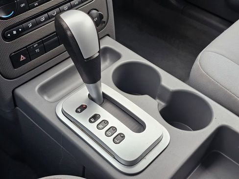 Used 2005 Ford Freestyle SE image 23