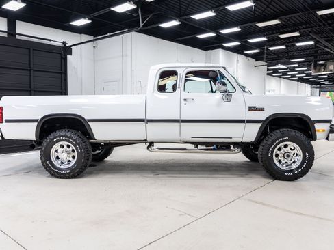 Used 1992 Dodge D/W Truck 250 AWD/4WD image 9