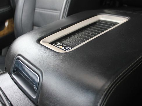 Used 2017 GMC Yukon Denali w/ Open Road Package image 22