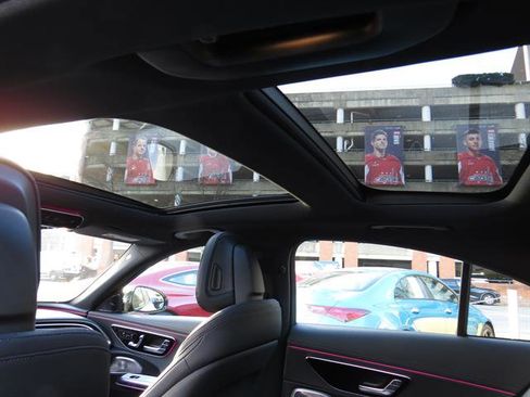 Used 2025 Mercedes-Benz E 350 4MATIC Sedan image 22