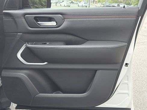New 2026 Nissan Armada Platinum AWD/4WD image 16