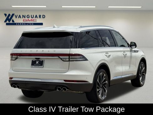 Used 2024 Lincoln Aviator Reserve w/ Equipment Group 201A AWD/4WD image 3