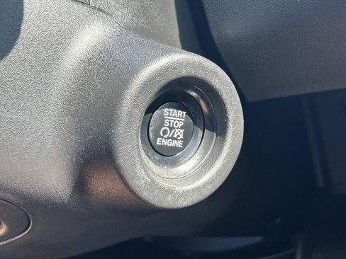 Used 2023 RAM ProMaster 2500 FWD image 26