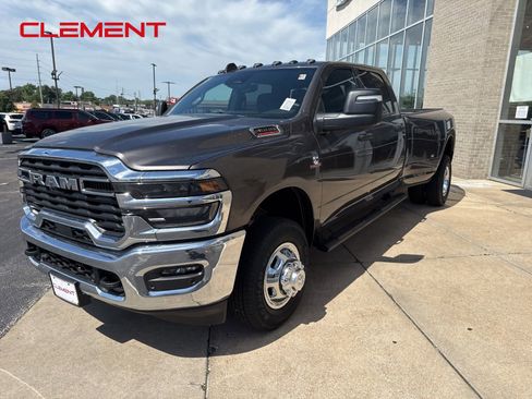 New 2026 RAM 3500 Tradesman AWD/4WD image 2