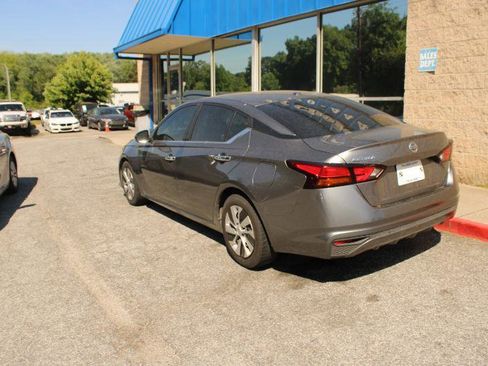 Used 2019 Nissan Altima 2.5 S FWD image 5